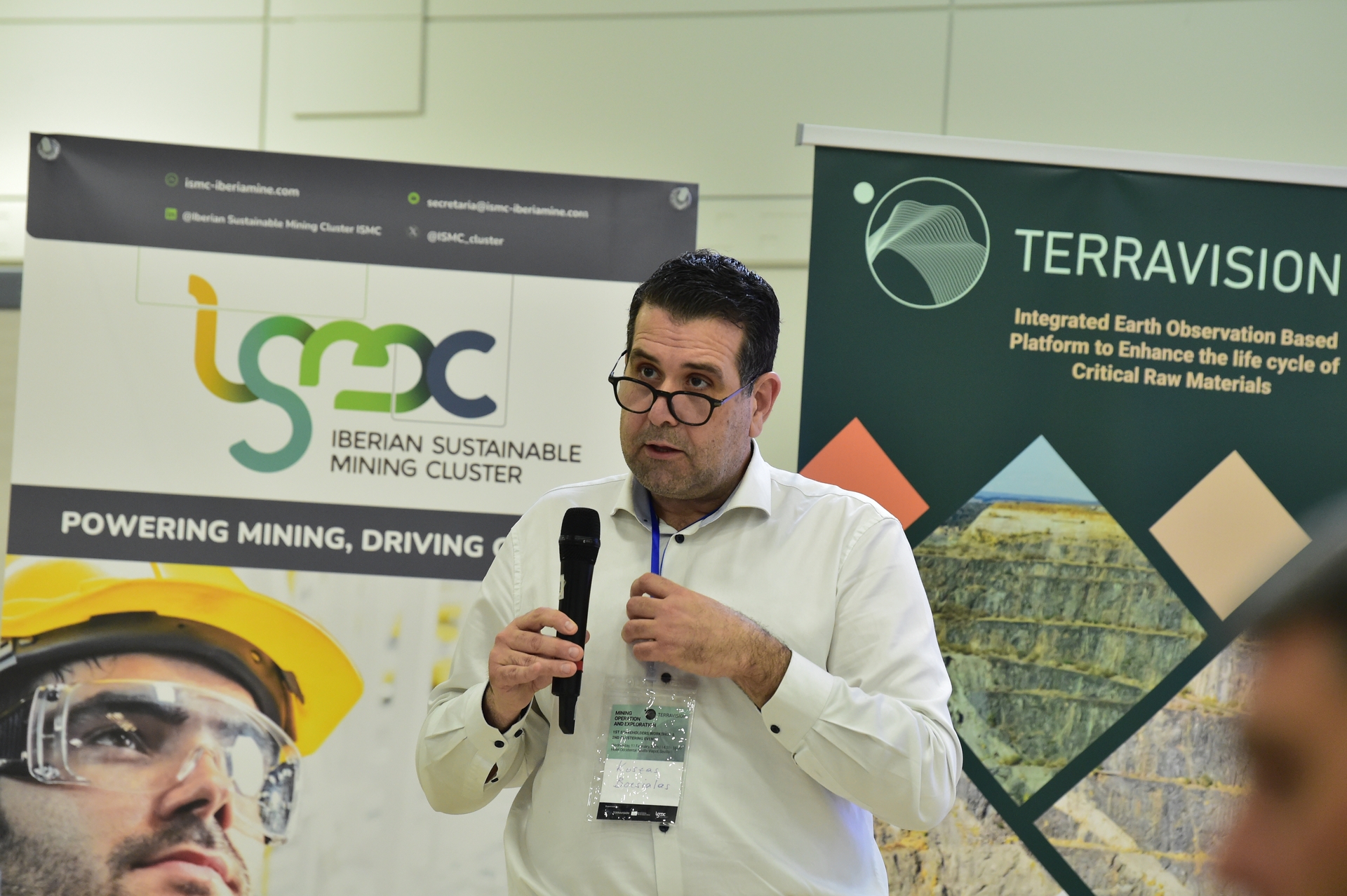 terravision-holds-its-3rd-ga-in-seville-spain-02